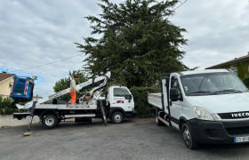 Élagage d’un cèdre avec camion, nacelle à Auch 32000