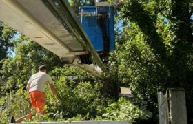 Abattage d’un chêne avec camion nacelle à AUCH 32000